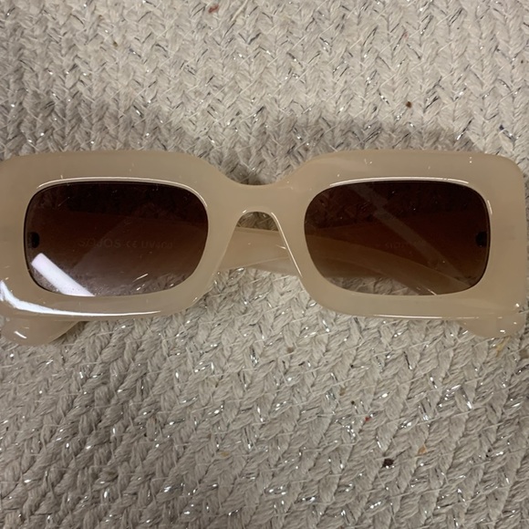SOJOS Retro 90s Nude Rectangle Sunglasses For Women Trendy Chunky Glasses - Picture 7 of 9